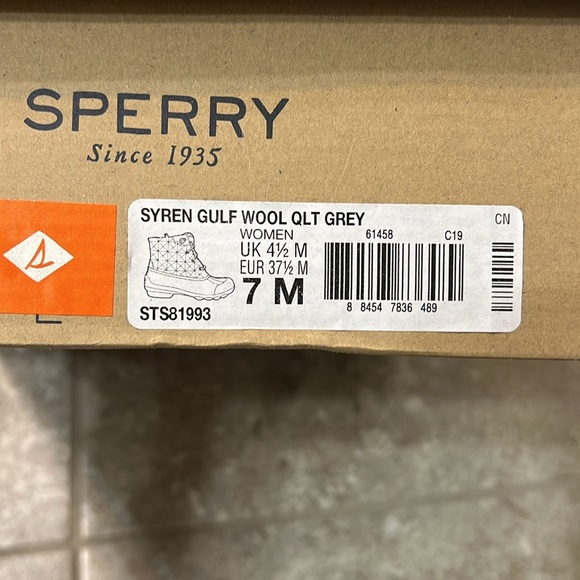 Sperry Duck Boots - Picture 6 of 6